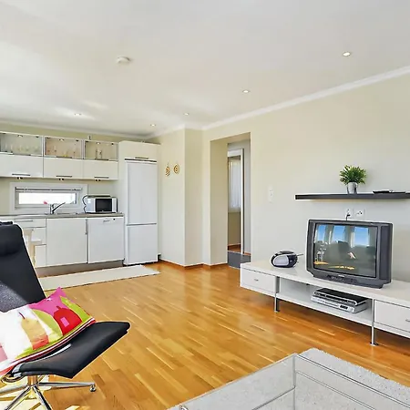 Leilighet Cozy In Straumsgrend With Kitchen Bergen